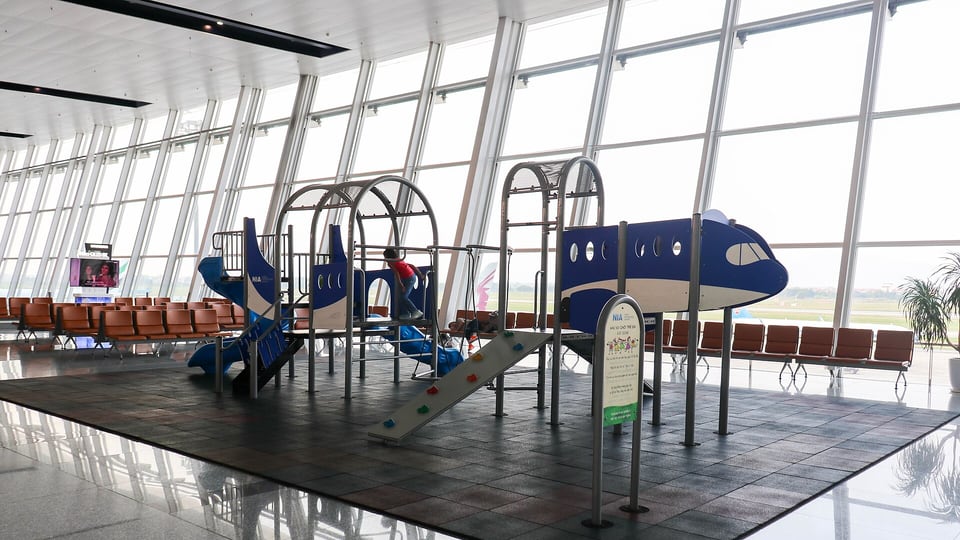 Passenger amenities in Hanoi Terminal 2